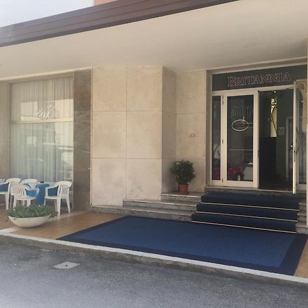 Hotel Britannia Лидо ди Йезоло Екстериор снимка