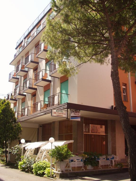 Hotel Britannia Лидо ди Йезоло Екстериор снимка