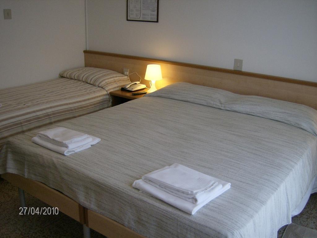 Hotel Britannia Лидо ди Йезоло Стая снимка