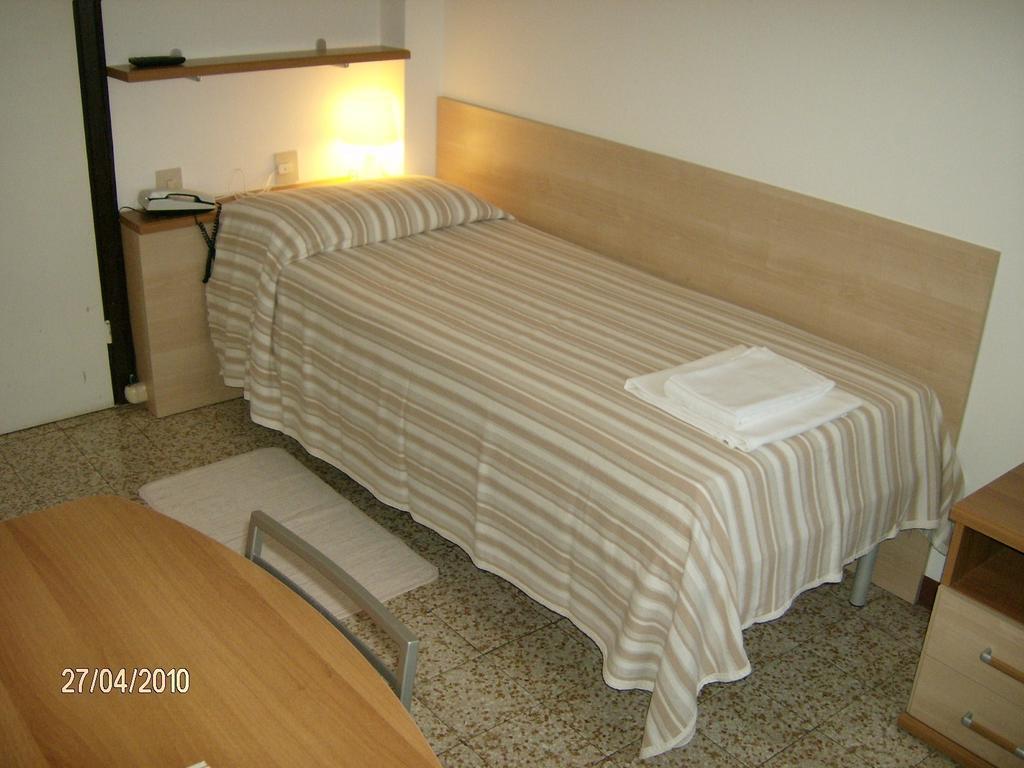Hotel Britannia Лидо ди Йезоло Стая снимка