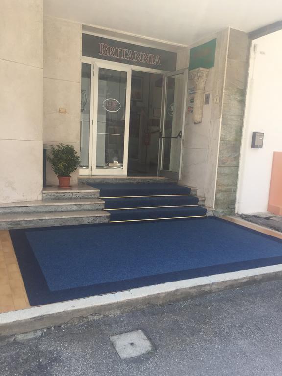Hotel Britannia Лидо ди Йезоло Екстериор снимка