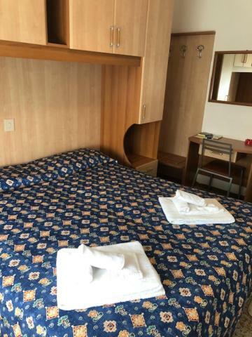 Hotel Britannia Лидо ди Йезоло Екстериор снимка